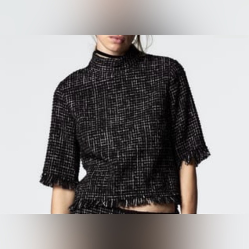 Zara Black and White Textured Top